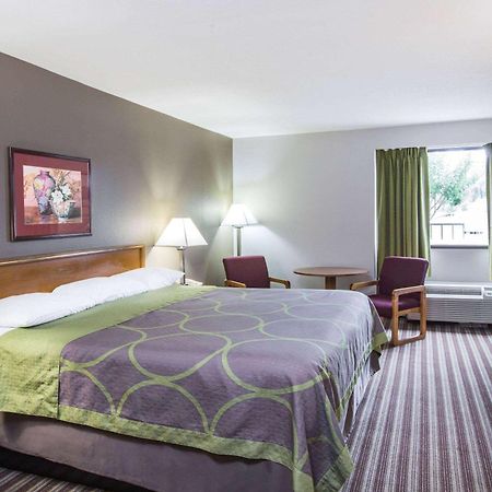 Super 8 By Wyndham Oxford Hotell Eksteriør bilde