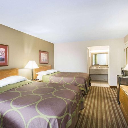 Super 8 By Wyndham Oxford Hotell Eksteriør bilde