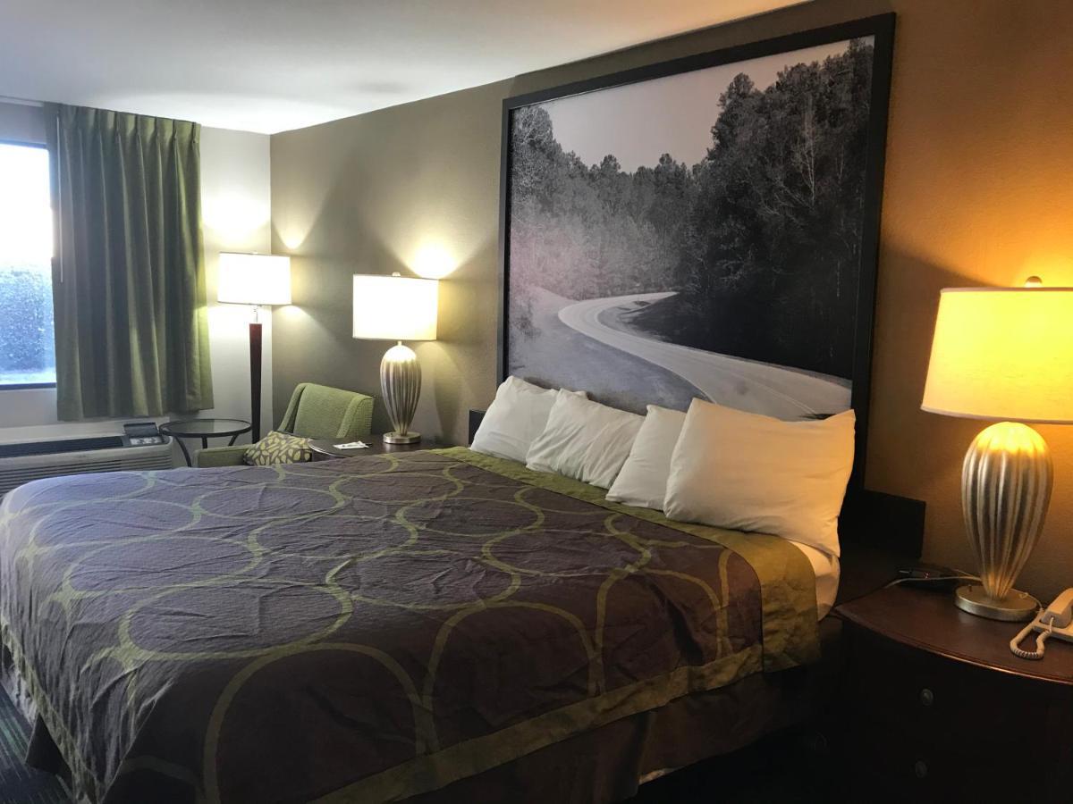 Super 8 By Wyndham Oxford Hotell Eksteriør bilde